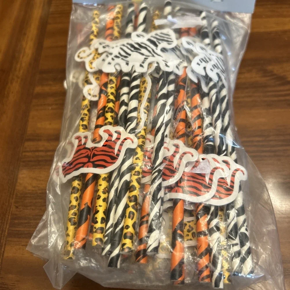 Spritz 60 Paper Cheetah Tiger Zebra Zoo Straws 2016‎ Birthday